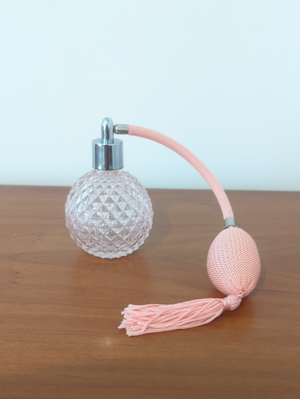 Refillable Pink Crystal Atomizer Perfume Bottle with Tassel